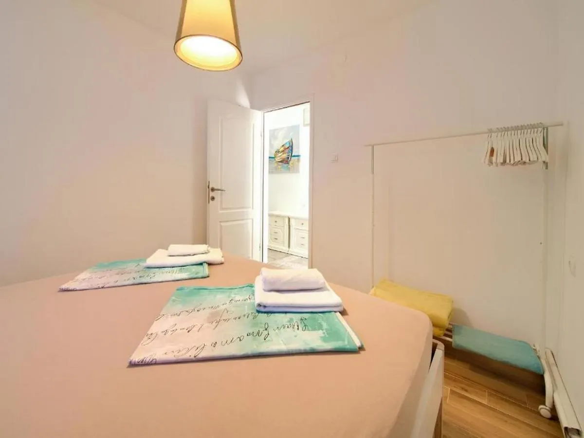 Apartment Ankica Polje  Guest house